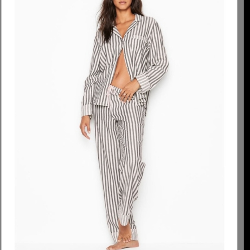 VICTORIA'S SECRET pj top - Picture 6 of 6